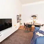 I-host Luxury - Italia *